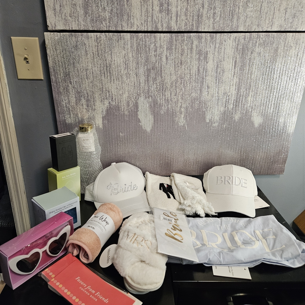 White Bride Cap and Accessories Set